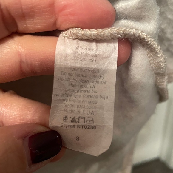 Cheetah sweatshirt - Picture 7 of 7